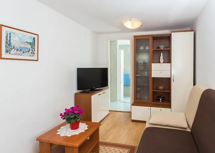 Nadalina Apartman *